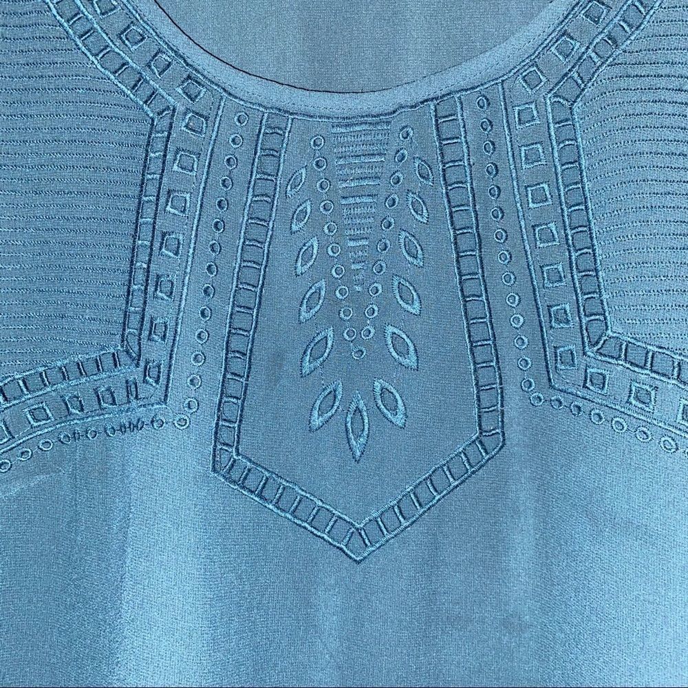 Skies Are Blue Dark Teal Embroidered Top Small S - Picture 3 of 11